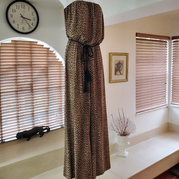 Jumpsuit - Picture 4 of 8